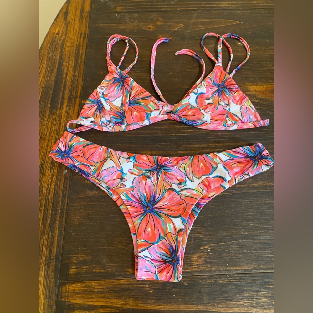 Kulani kinis bikini